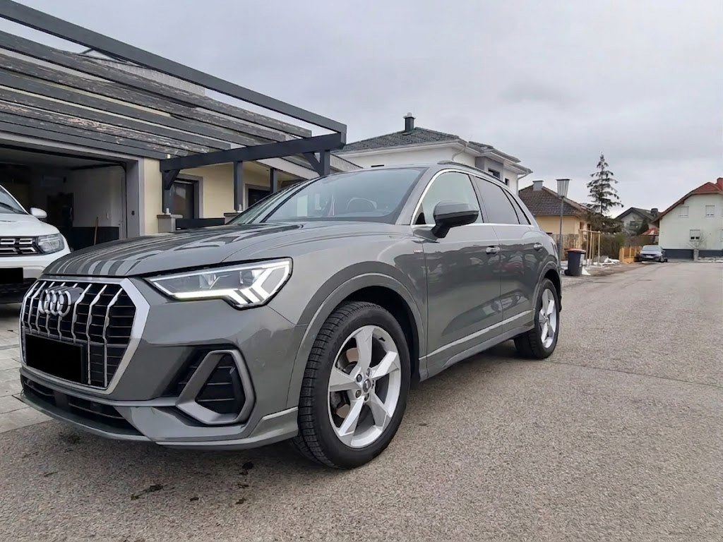 Audi Q3 35 TFSI S-Tronic S-line photo 3