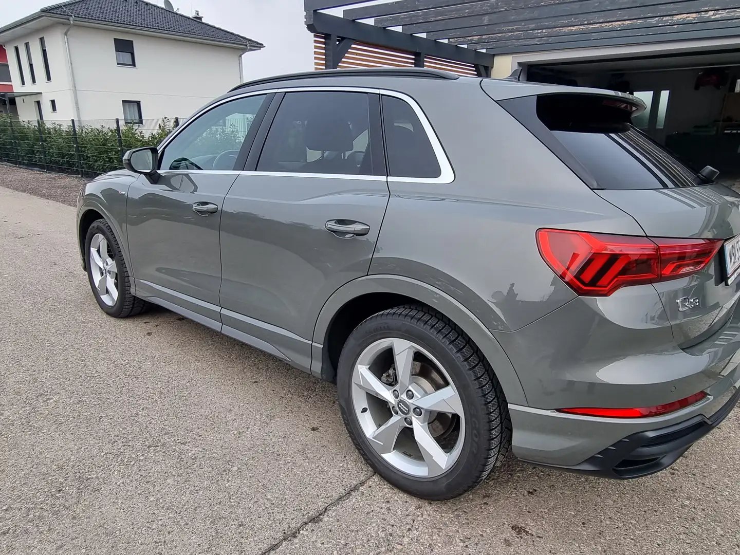 Audi Q3 35 TFSI S-Tronic S-line photo 4
