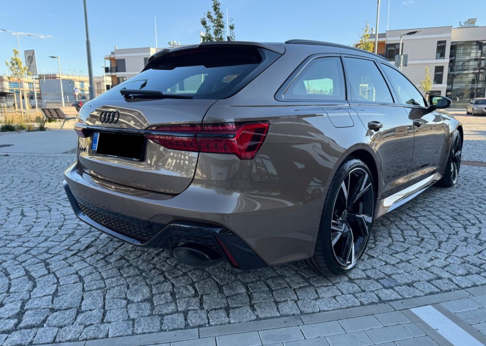 Audi RS6 photo 5