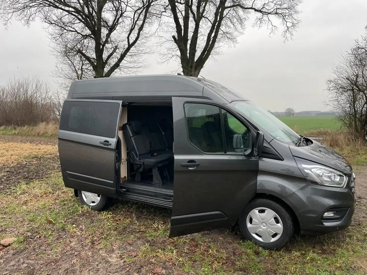 Ford Transit Custom L1H2 Camper photo 3