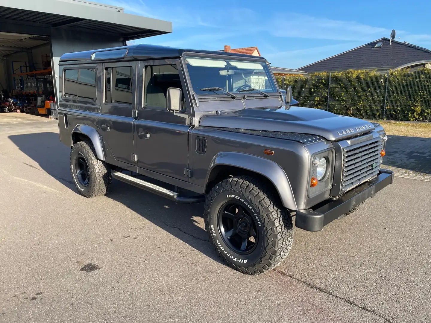 Land Rover Defender 110 DPF Station Wagon LXV