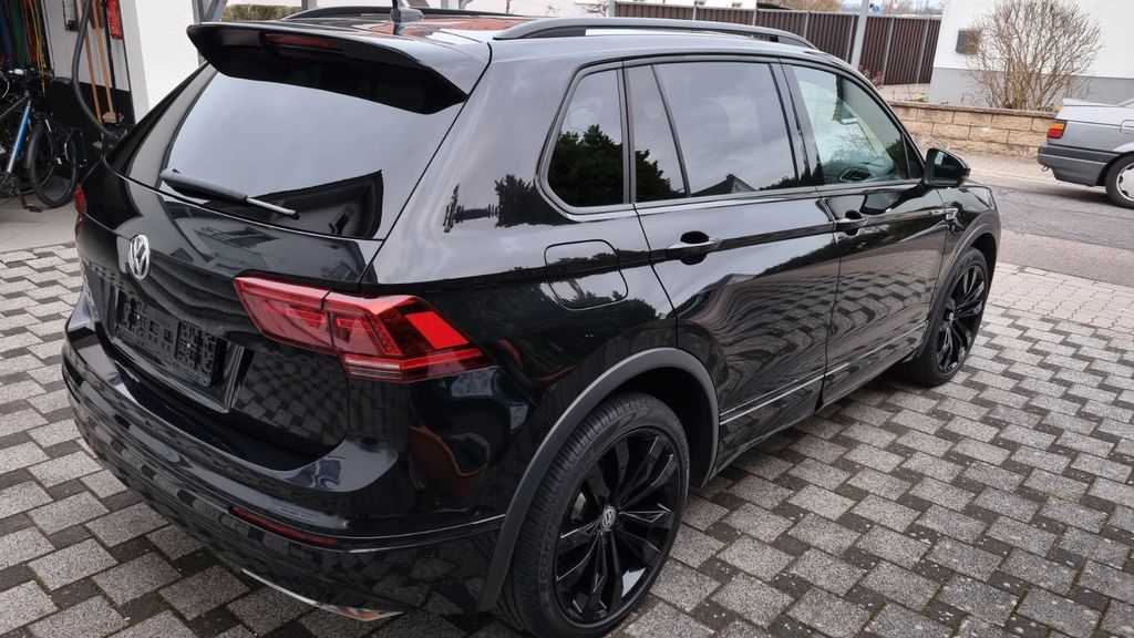 Volkswagen Tiguan Highline 2xR-Line Black Style photo 4