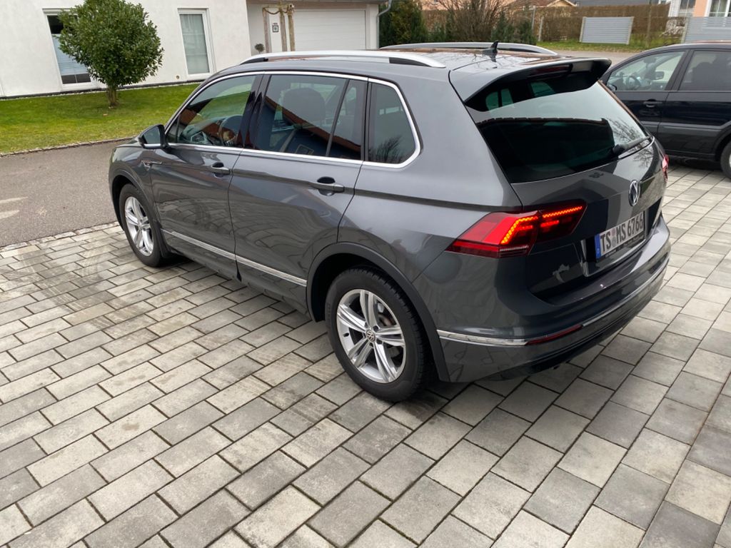 Volkswagen Tiguan Highline TDI DSG 4M R-Line photo 3