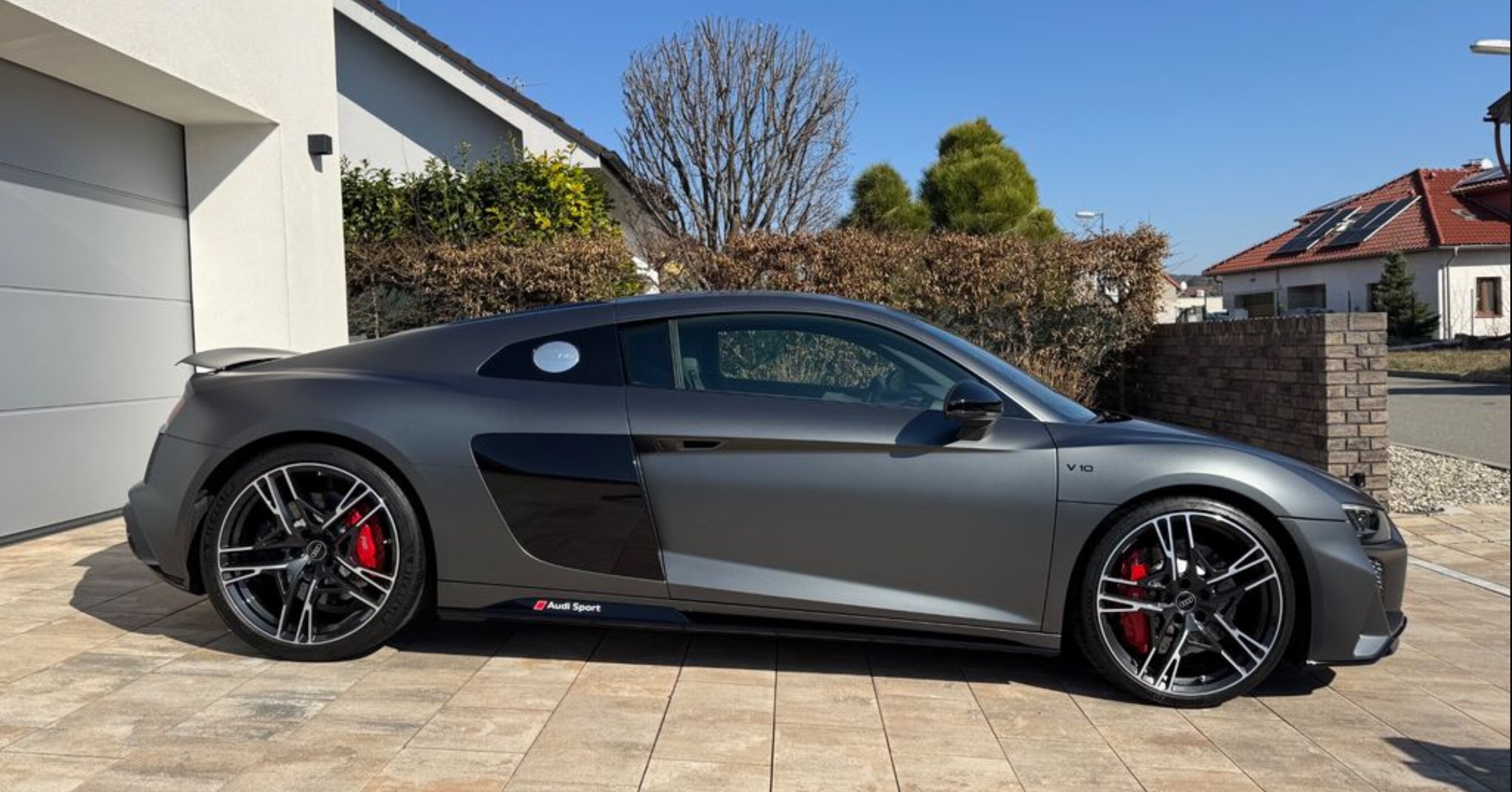 Audi R8 photo 3