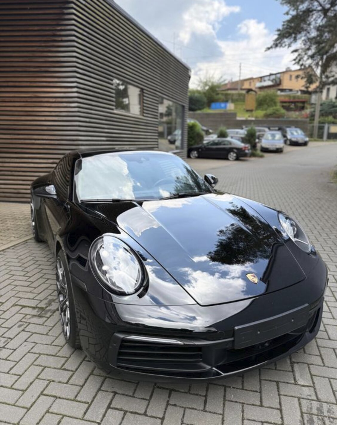 Porsche 911 Carrera 4 photo 5