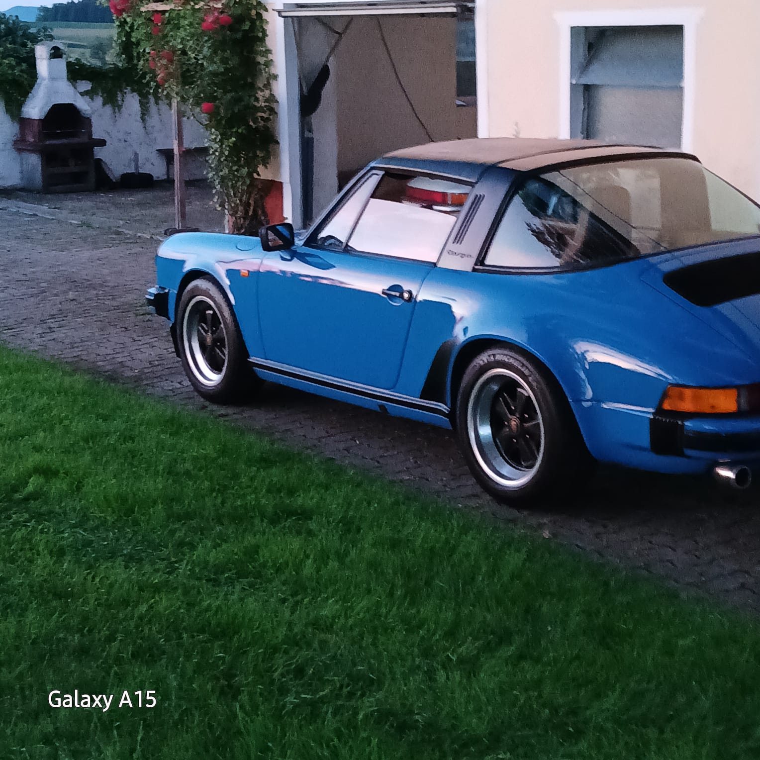 Porsche 911 SC Targa photo 3